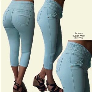 Franka Colombian Butt Lifting Capri Jean Size 3 New With Tags